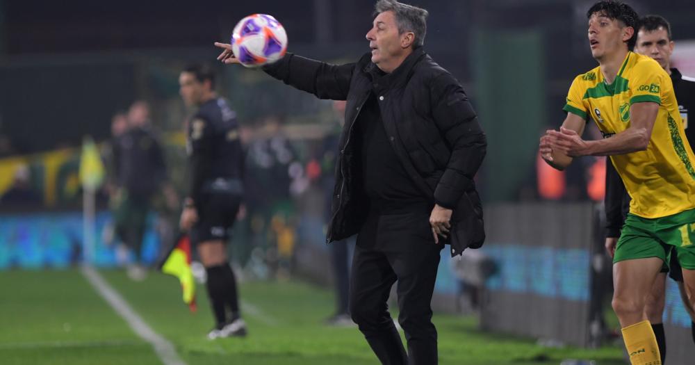 KUdelka resaltó el buen partido de Lanús