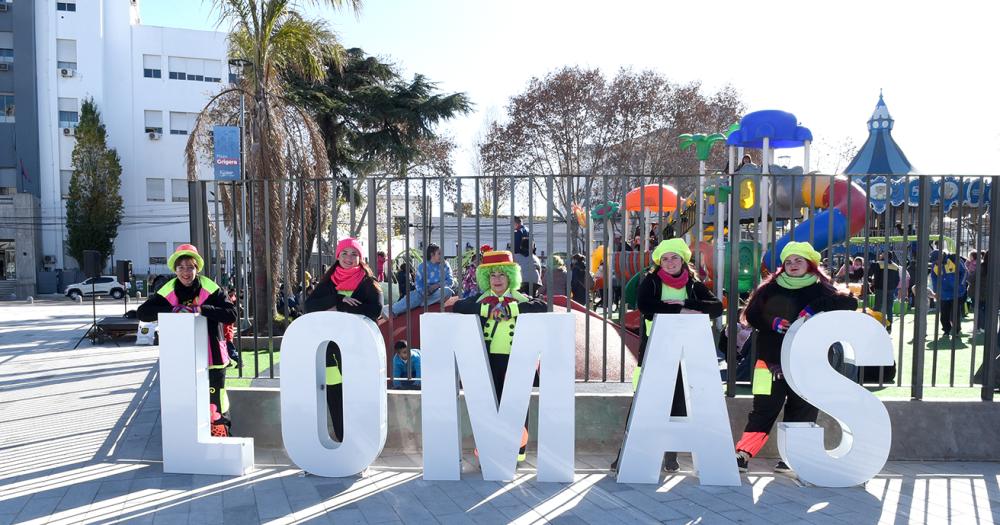 Las payasas de la Grigera le ponen arte y color a las vacaciones de invierno