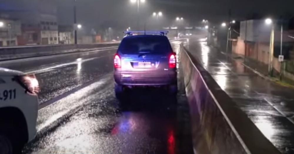 El auto del hombre apareció chocado y abandonado en Ingeniero Budge