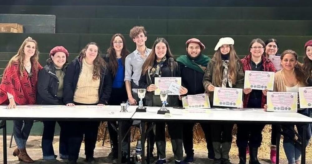 Los alumnos de la Universidad de Lomas fueron reconocidos y premiados en La Rural