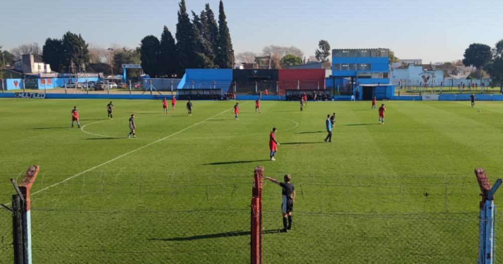 El Tricolor se quedó con el partido de puesta a punto ante el equipo de Floresta