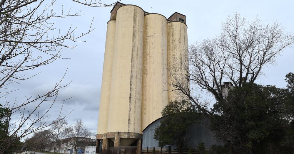 Cerveza Bieckert- la primera faacutebrica cervecera del paiacutes funcionoacute en Llavallol