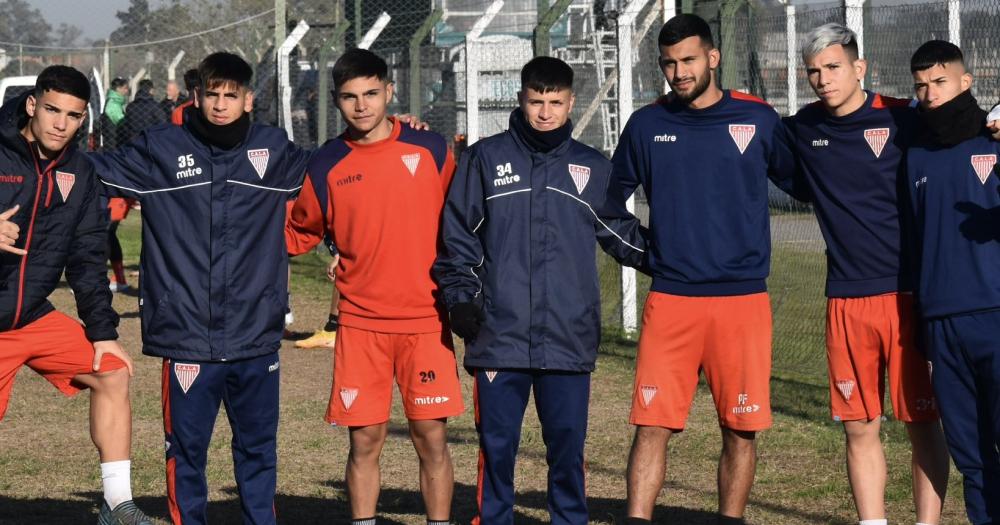 Los Andes suma juveniles al plantel profesional