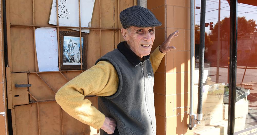 Tiene 96 antildeos y aseguran que es el vecino maacutes longevo de Villa Galicia