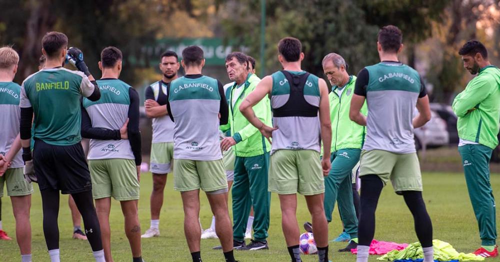 Banfield dejó ir a un mediocampistas