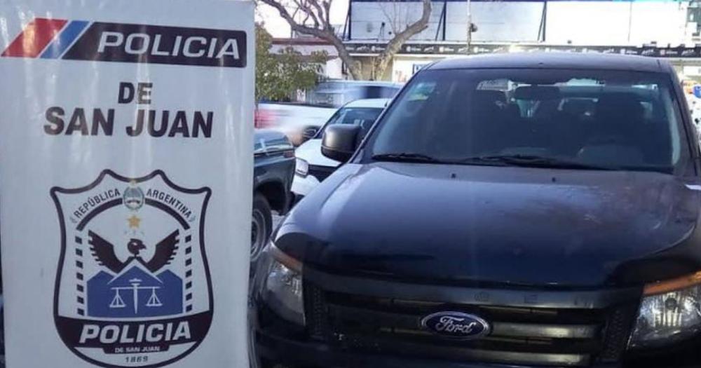 La Ford Ranger 4x4 robada en Lomas fue hallada en San Juan