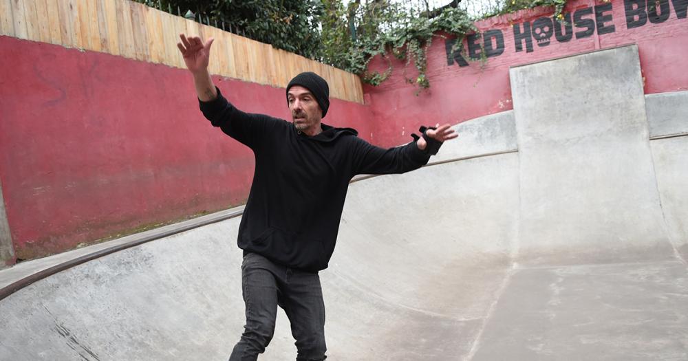 Temperley- tiene una pista de skate en su casa con un disentildeo uacutenico en el paiacutes