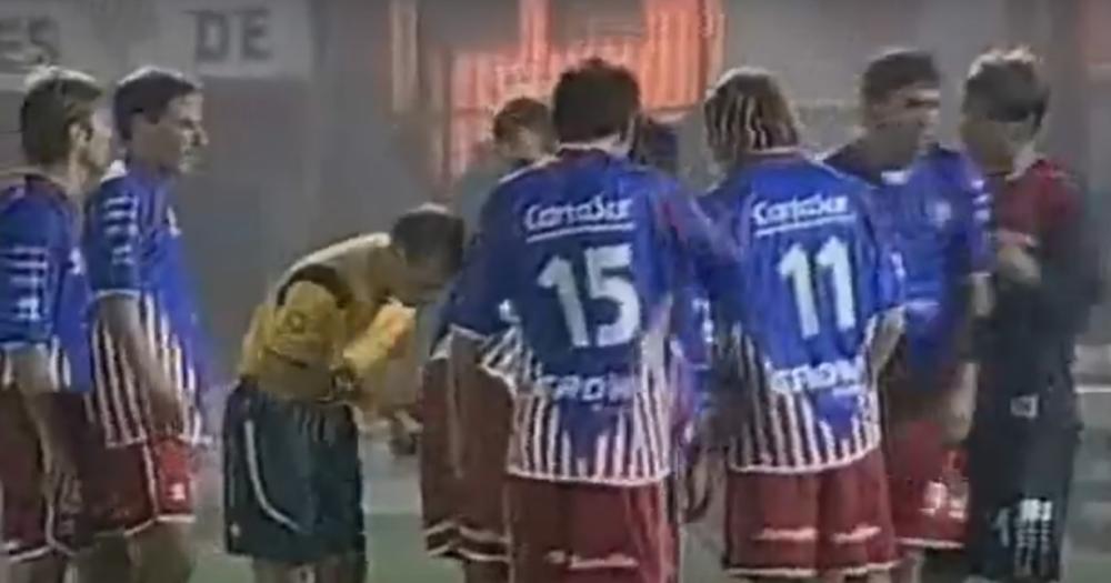 Los Andes fue el primero en aprovechar el aerosol en el fútbol argentino
