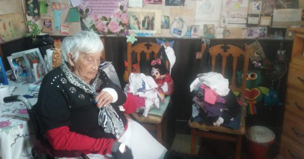 Con 86 años Álida sigue ayudando a los m�s necesitados