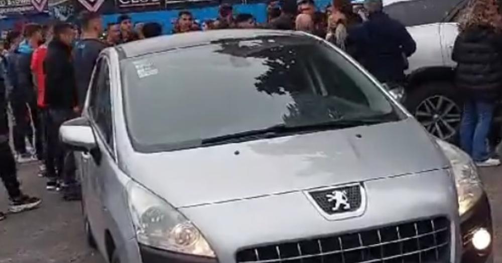 Escaacutendalo y reclamo de los hinchas a los jugadores de Brown 