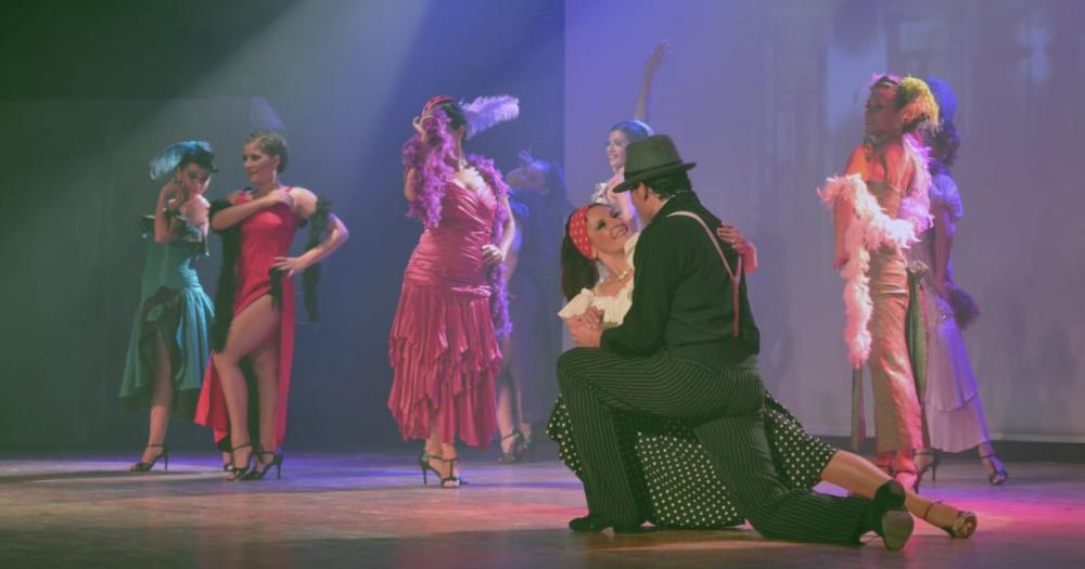 Se trata de un espectculo de folklore y tango