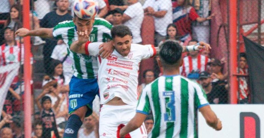 Talleres empatoacute con San Miguel en la primera final por el ascenso