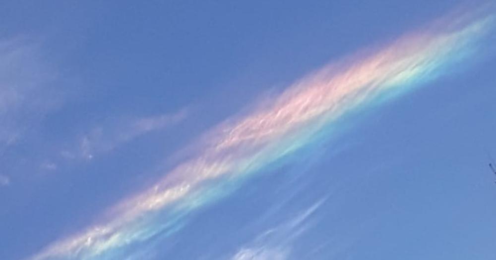 El fenómeno es similar al arcoiris y no es frecuente en Lomas