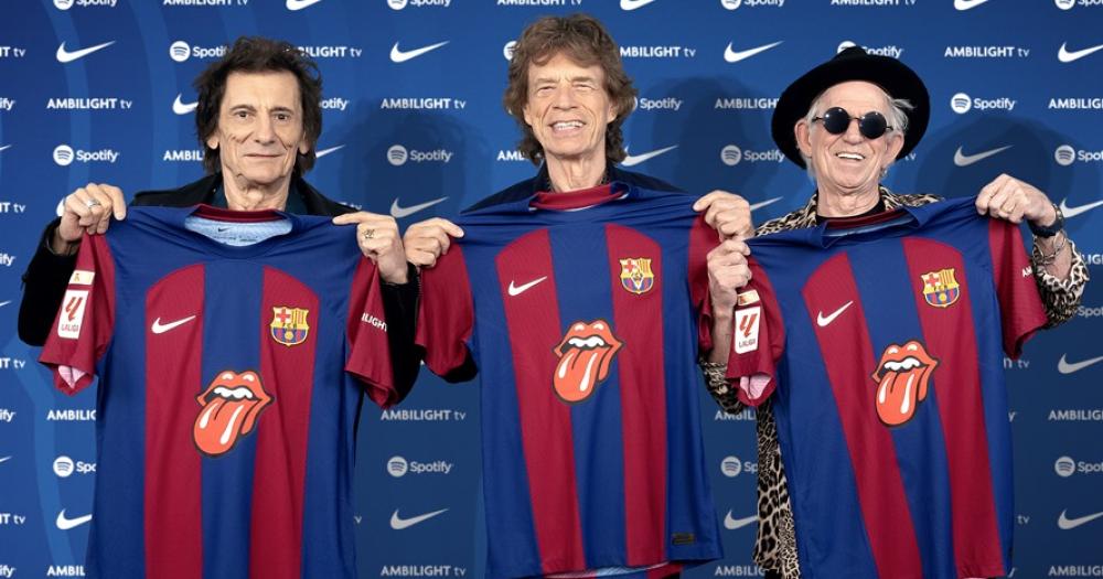 Los Stones con la camiseta del Barcelona