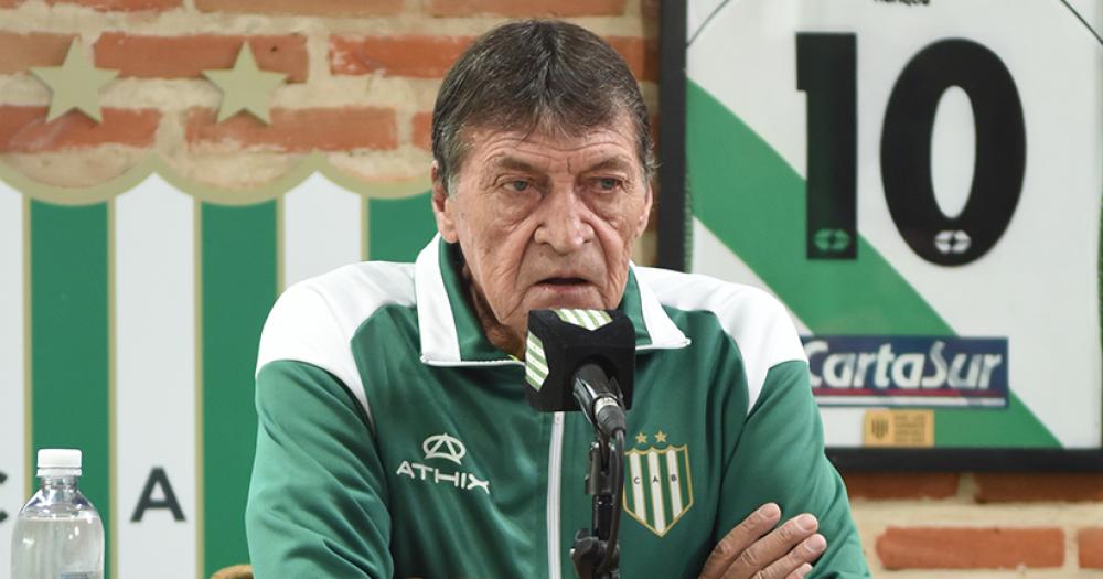 Falcioni ya cuenta con uno de las alternativas del mediocampo