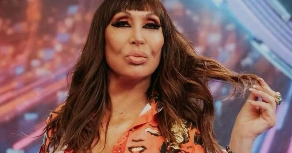 Moria Casn festejó con onda