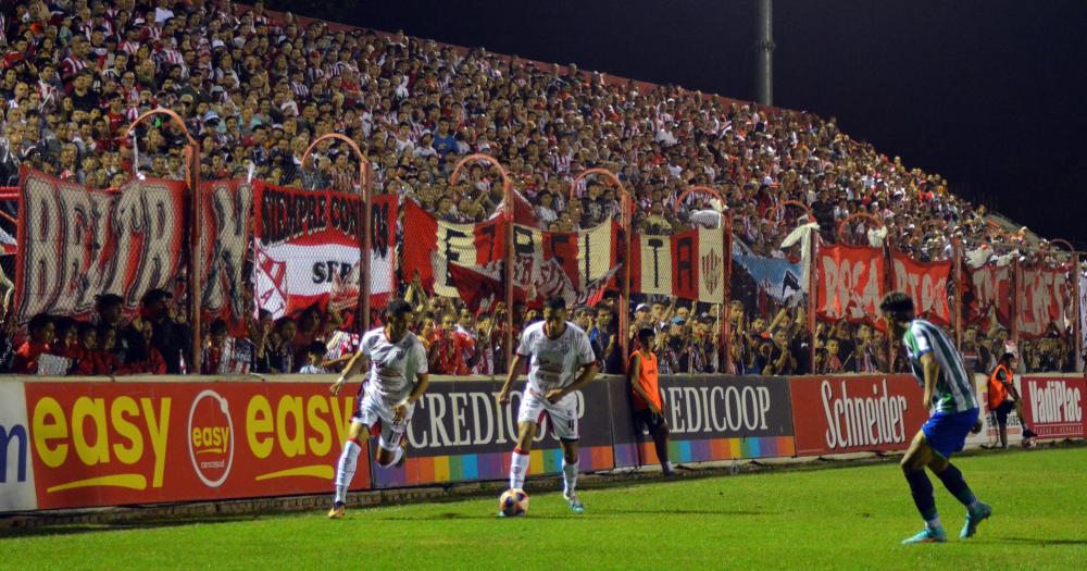 Fútbol de ascenso. Club Atlético San Miguel se prepara para comenzar el  campeonato