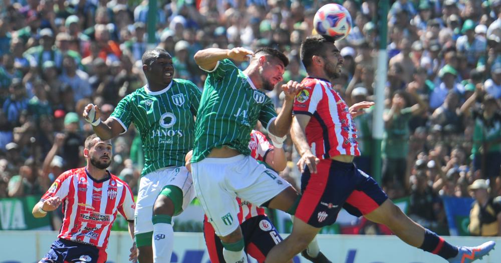 Talleres le ganó a Dock Sud en Remedios de Escalada y se ilusiona ::  Noticias de Lomas de Zamora