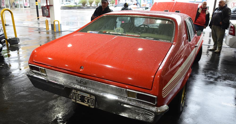 La especial relacioacuten de un lomense con su padre y los autos