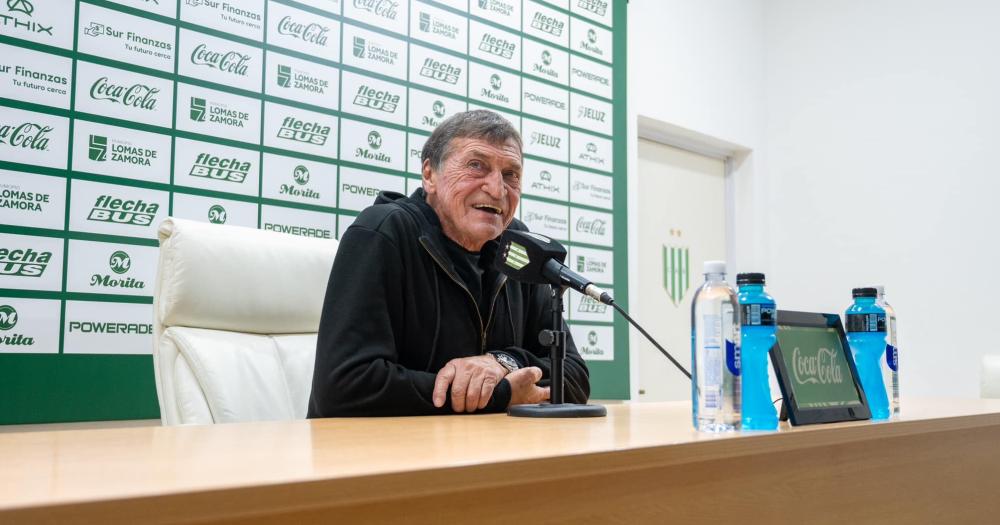 Julio feliz por haber salvado a Banfield del descenso