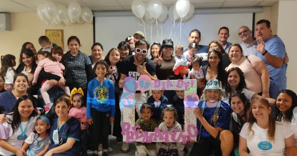 Todos lo años familias y los profesionales del hospital se reúnen para este festejo