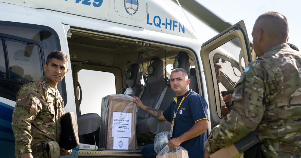 El Correo Argentino lleva adelante el proceso de distribución de ms de 100 mil urnas en todo el país