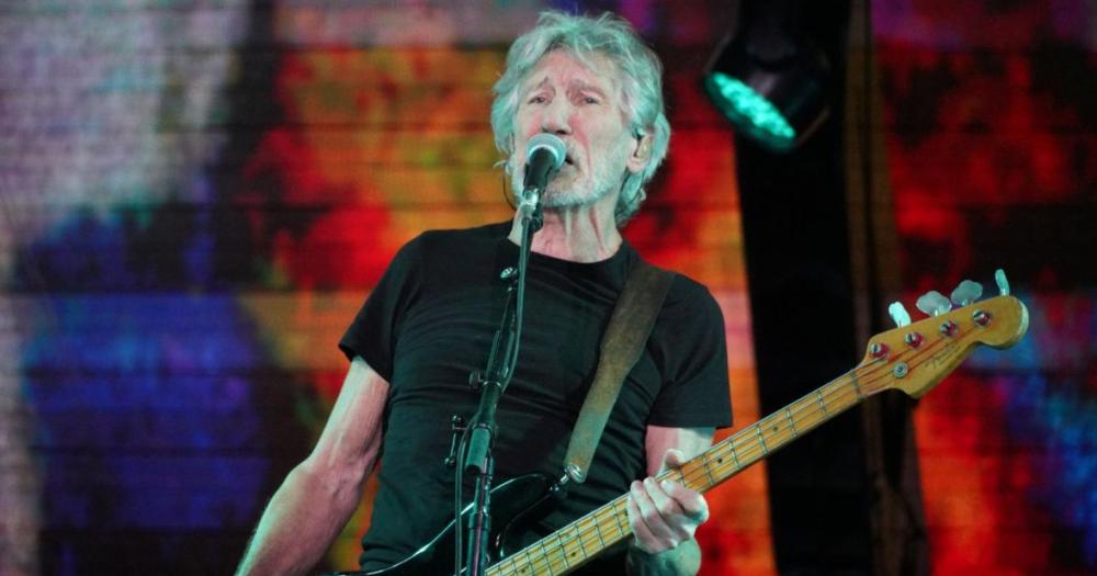 Roger Waters toca en River