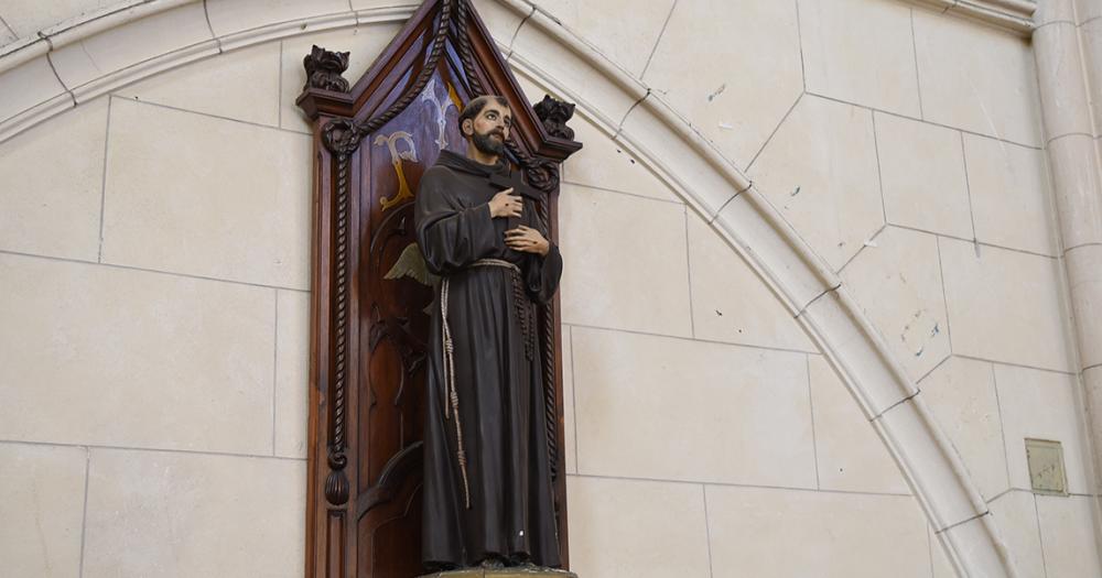 Hoy se arma el pesebre- la historia de San Francisco de Asiacutes su creador desde Llavallol