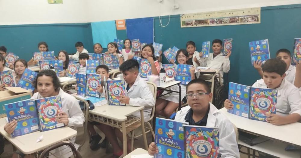 El programa Libros para aprender llegó a primarias y secundarias