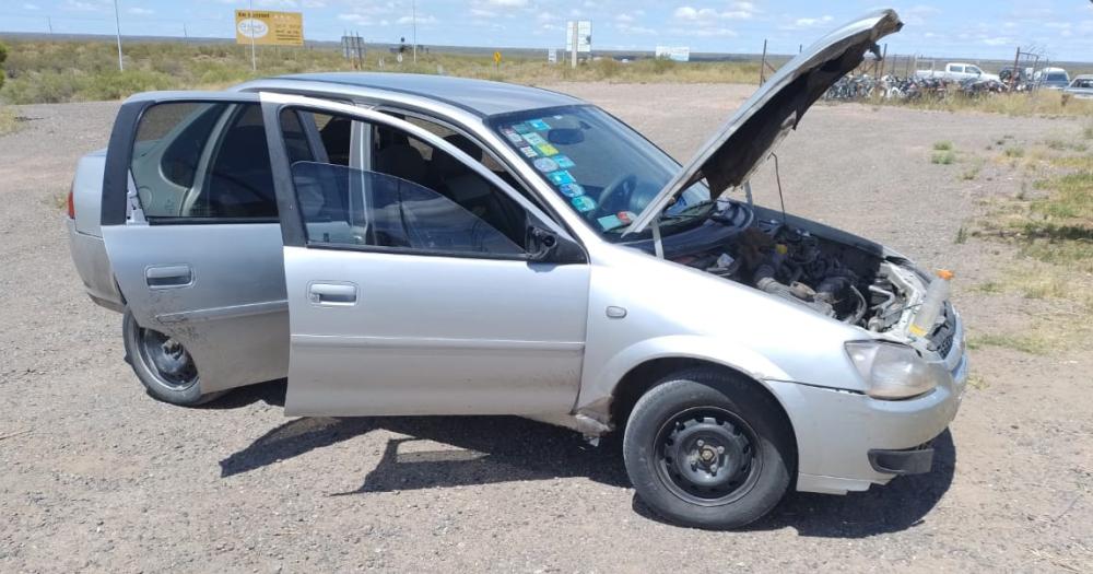 El auto robado en Lomas
