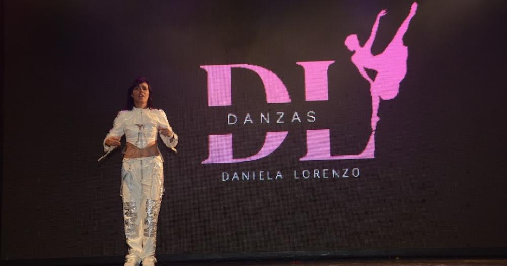 Un show de dos horas brindó la Escuela de Danzas Daniela Lorenzo