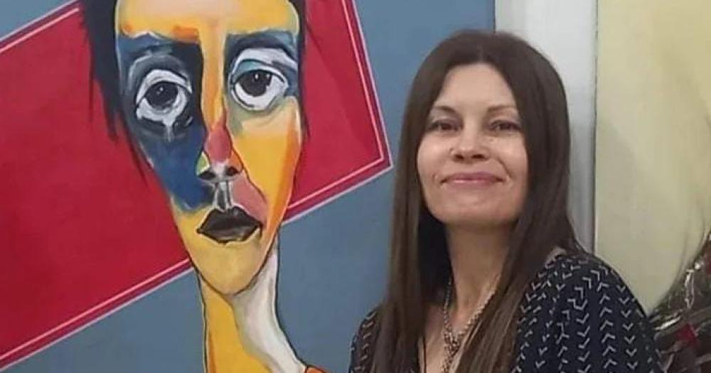 Carolina pintó Mujer Ancestral y la llevar a la muestra en Chile