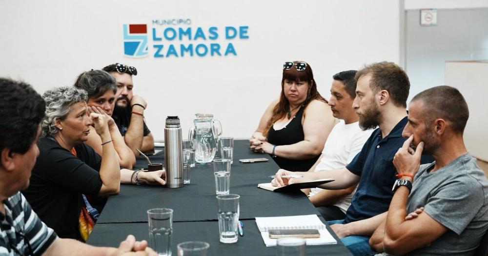 Otermín se reunió con los delegados de la Feria Artesanal de Lomas