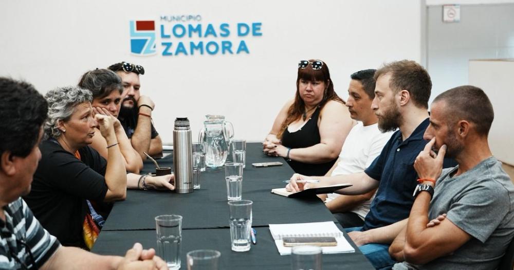 Otermín se reunió con los delegados de la Feria Artesanal de Lomas