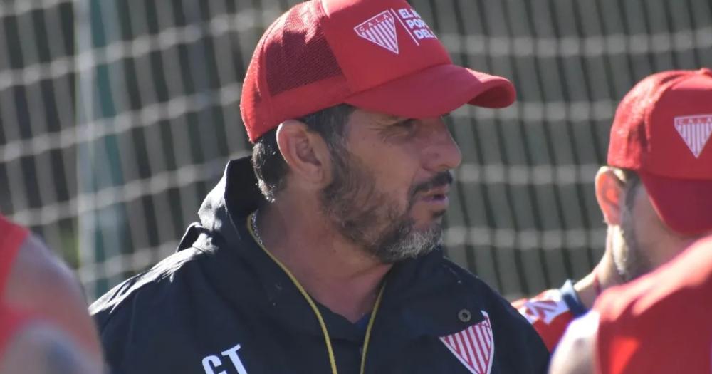 Ruiz quiere un equipo para pelear por el ascenso