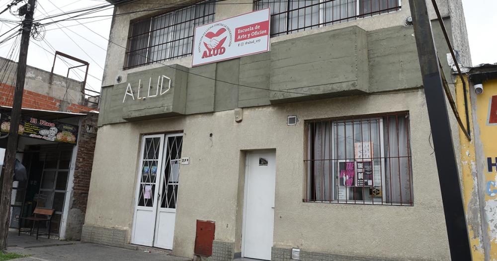 Creoacute un centro de lucha contra la drogadiccioacuten hace 50 antildeos y suentildea rearmarlo