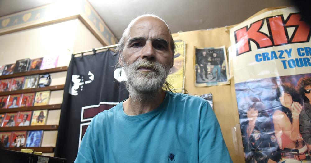 La historia de una miacutetica disqueriacutea en el corazoacuten de Lomas