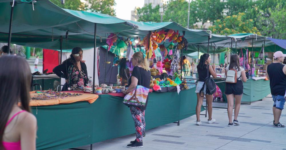 La Feria Artesanal de Lomas tiene ms de 60 stands en la Grigera
