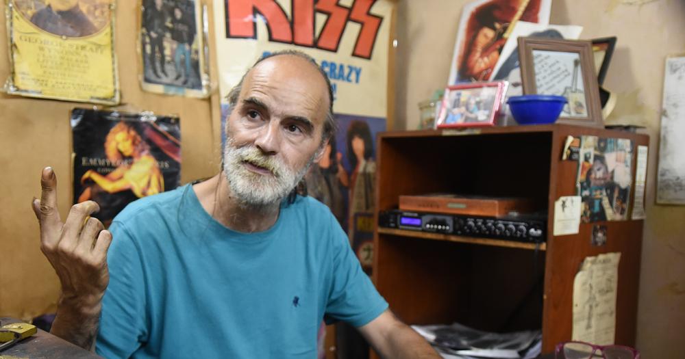 La historia de una miacutetica disqueriacutea en el corazoacuten de Lomas