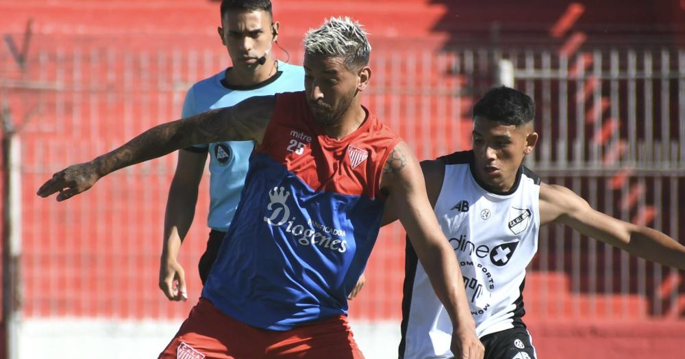 Torres por primera vez integró el equipo titular de Los Andes