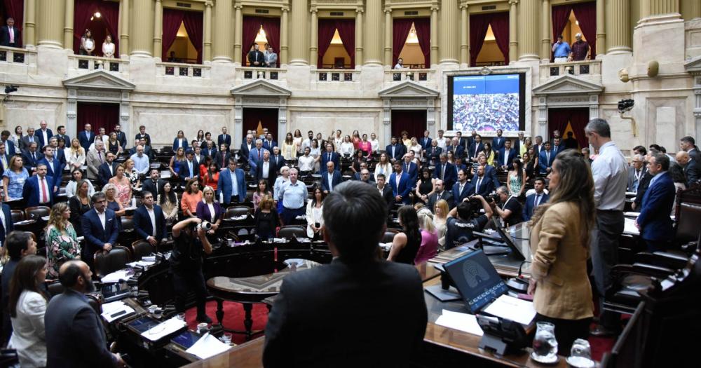 Diputados hizo un minuto de silencio por la trgica muerte de Sebastin Piñera