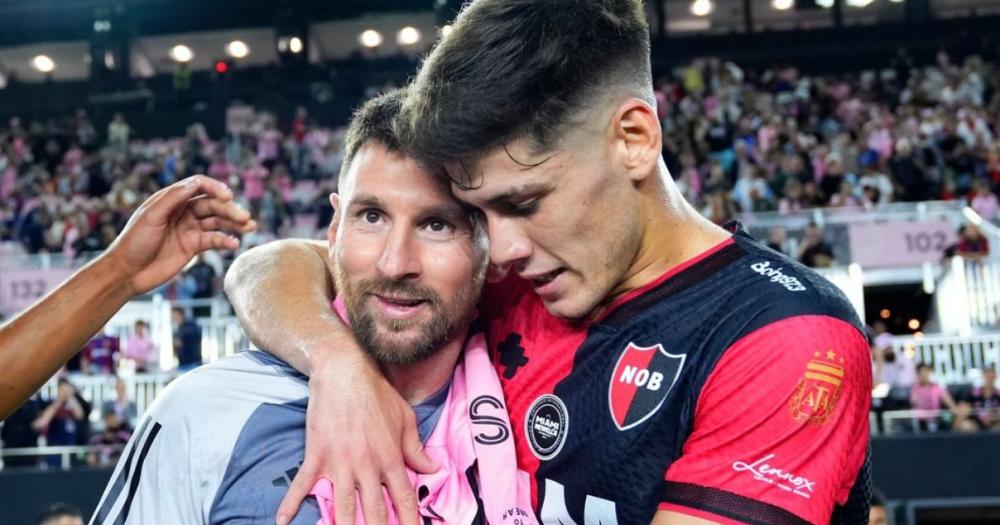 El sentido abrazo de Franco Díaz con Lionel Messi