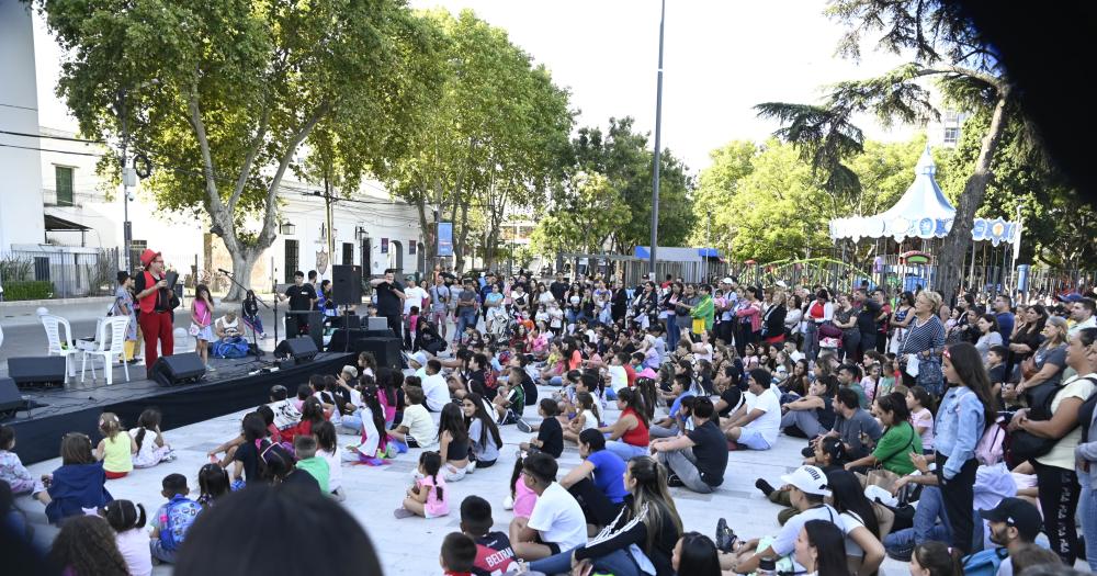 Miles de vecinos disfrutan de propuestas culturales gratuitas de Lomas