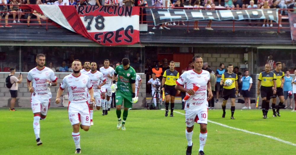 Otra derrota en casa para el Albirrojo