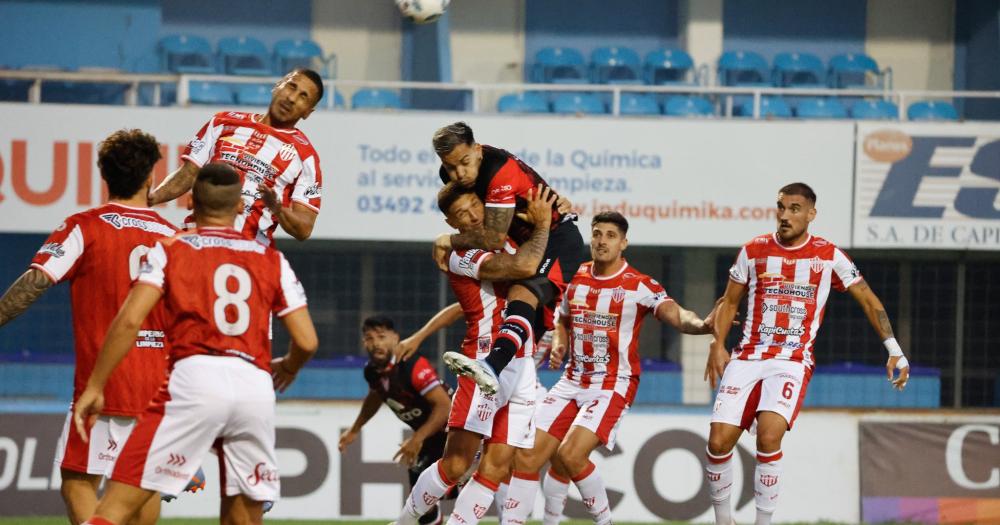 Talleres quiere aprobar en el debut