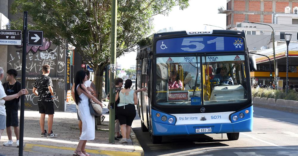 Finalmente no habraacute paro de colectivos