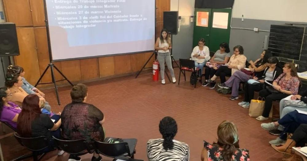 Lanzan la inscripción a un nuevo curso de cuidadores domiciliarios en Lomas