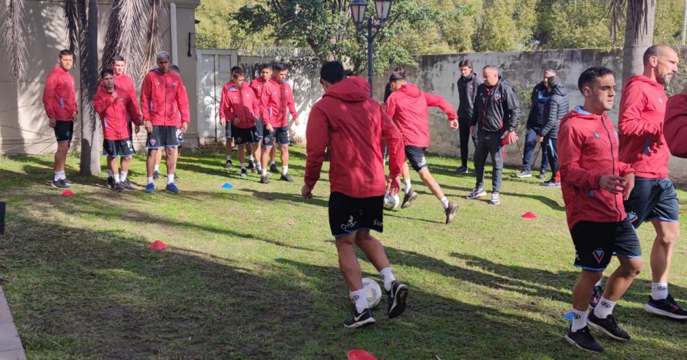 Brown ya tiene nuevo entrenador