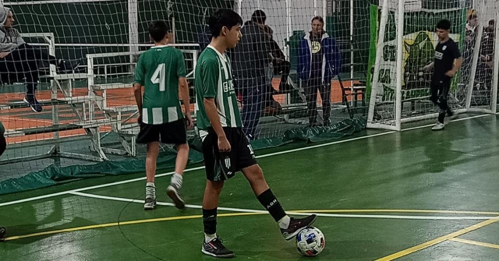 El futsal del Club Banfield lanzoacute la campantildea Todos X Romaacuten