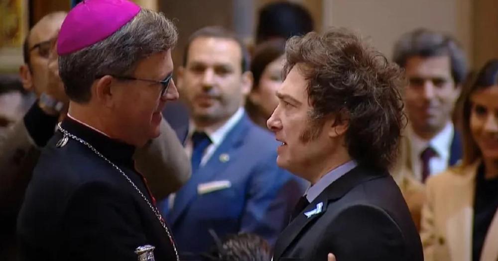 El arzobispo de Buenos Aires hizo una fuerte crítica delante de Javier Milei